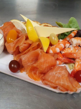 Bloc : Saumon fumé par nos soins tranché par poche de 300gr