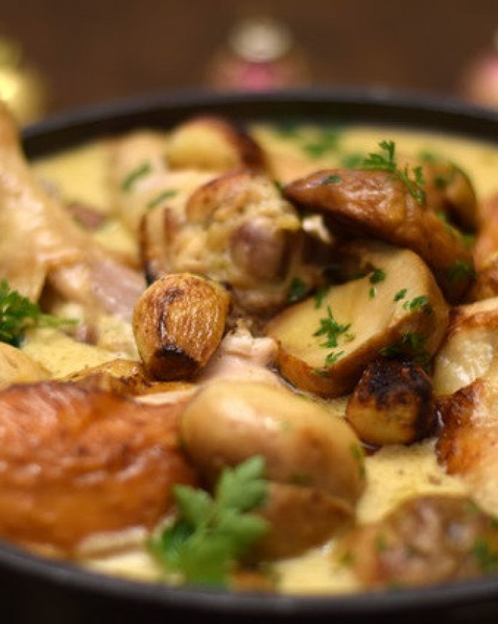 b/ Plat : Sauté de Chapon aux marrons braisés et sa garniture